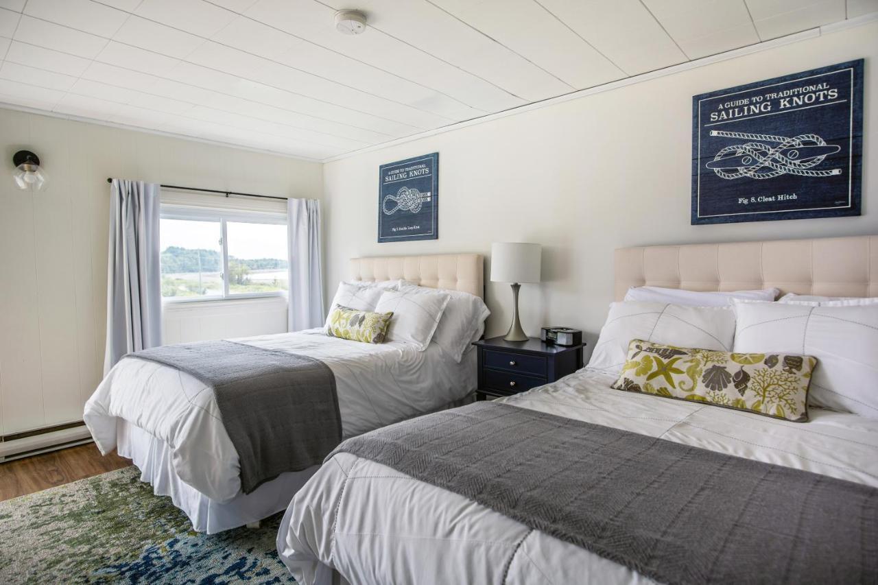 Hotel Friars Bay &