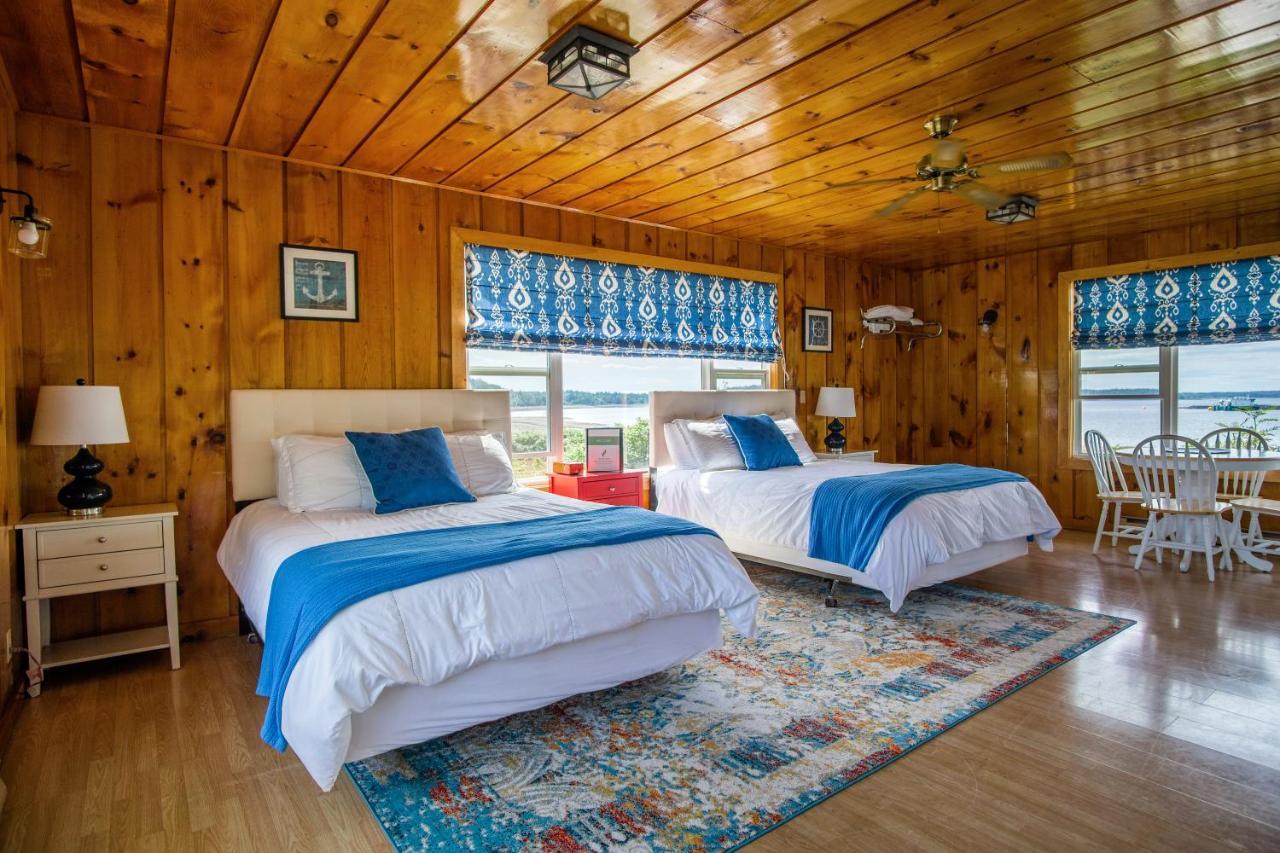Friars Bay & 3* Welshpool