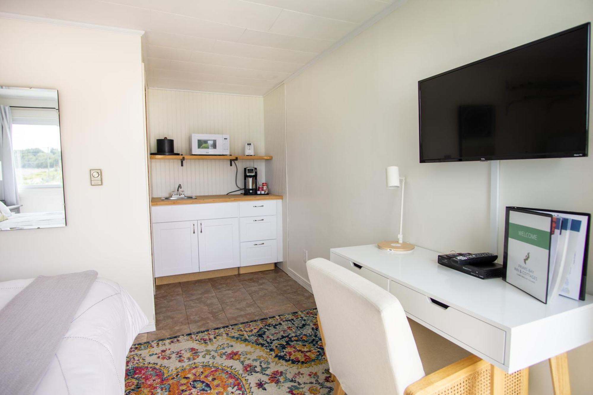 Hotel Friars Bay & Welshpool